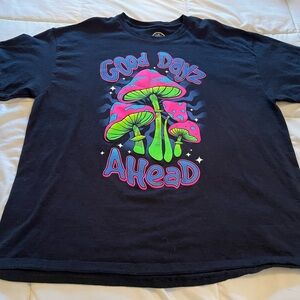 Retro Extra Large black Good Dayz Ahead Black Neon Pink Green Mushrooms t shirt
